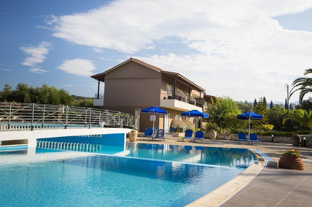 Olive Grove Studios & Apartments Svoronata Extérieur photo