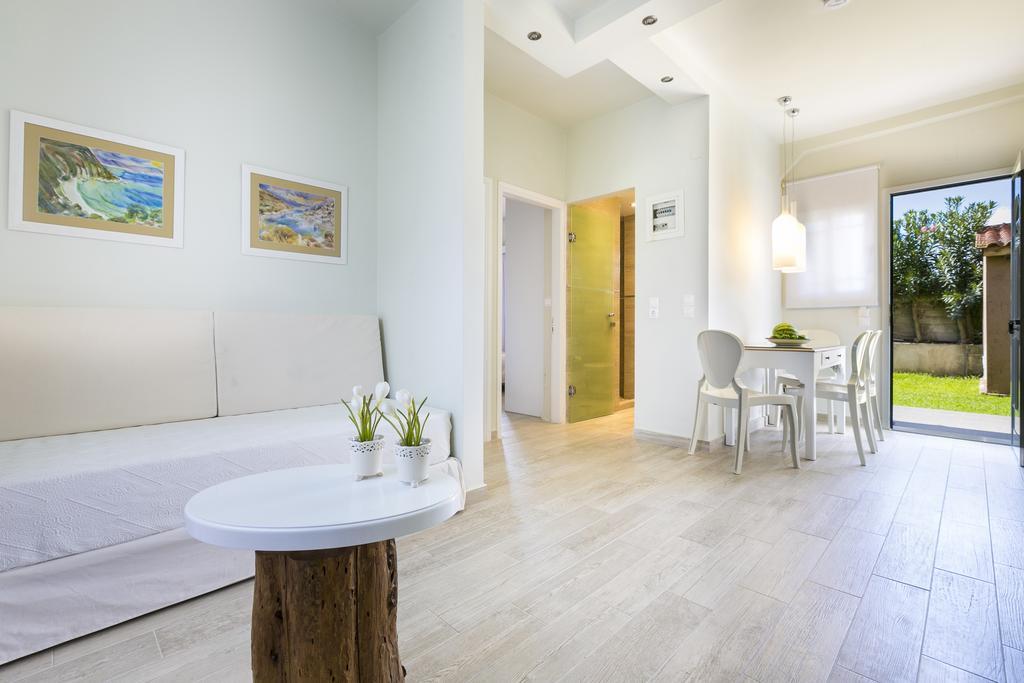 Olive Grove Studios & Apartments Svoronata Extérieur photo