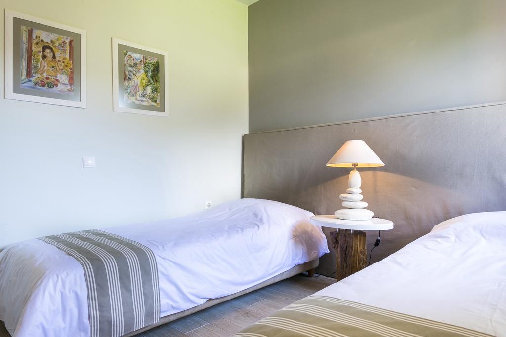 Olive Grove Studios & Apartments Svoronata Extérieur photo