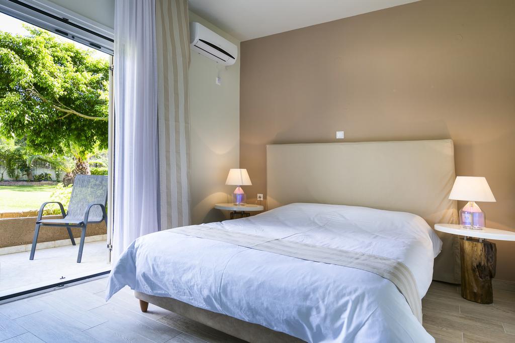 Olive Grove Studios & Apartments Svoronata Extérieur photo