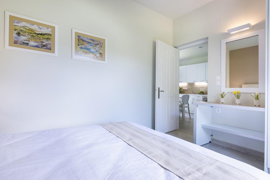 Olive Grove Studios & Apartments Svoronata Extérieur photo