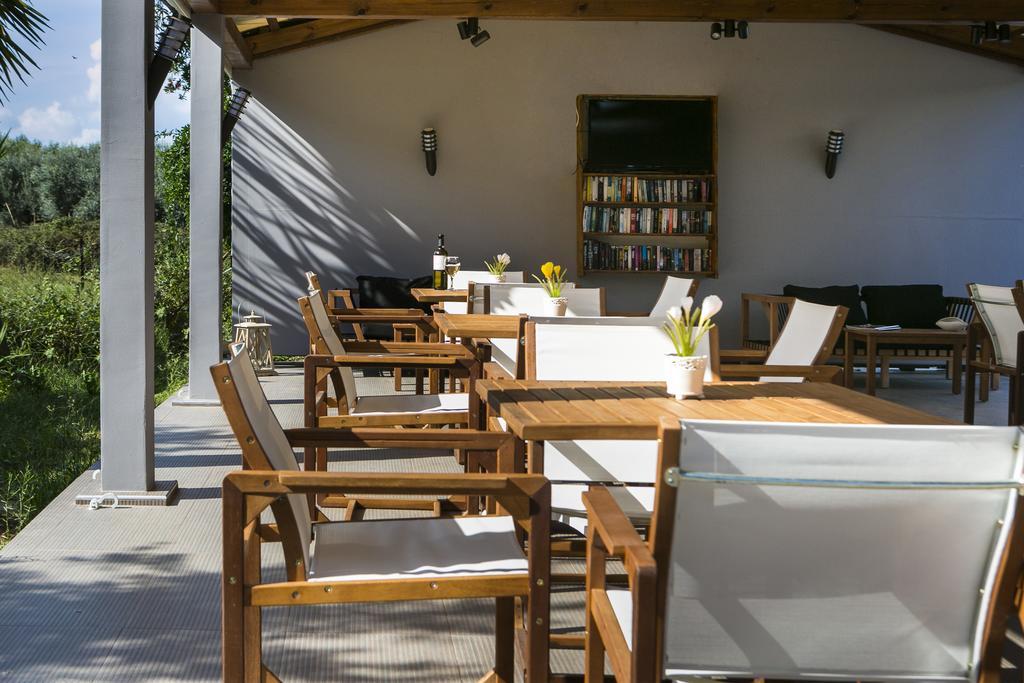 Olive Grove Studios & Apartments Svoronata Extérieur photo