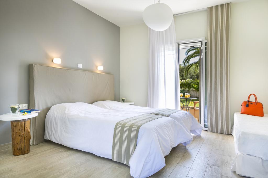 Olive Grove Studios & Apartments Svoronata Extérieur photo