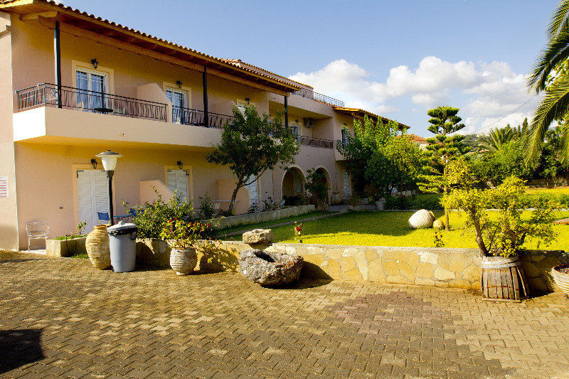 Olive Grove Studios & Apartments Svoronata Extérieur photo