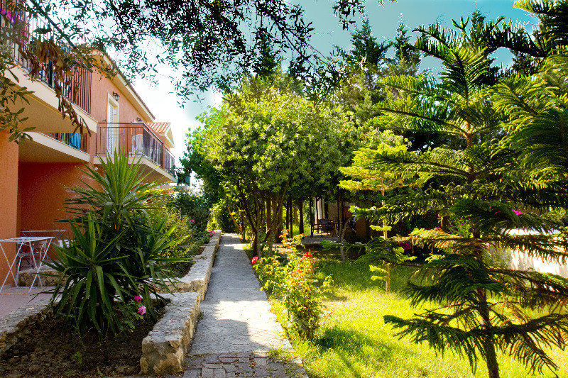 Olive Grove Studios & Apartments Svoronata Extérieur photo