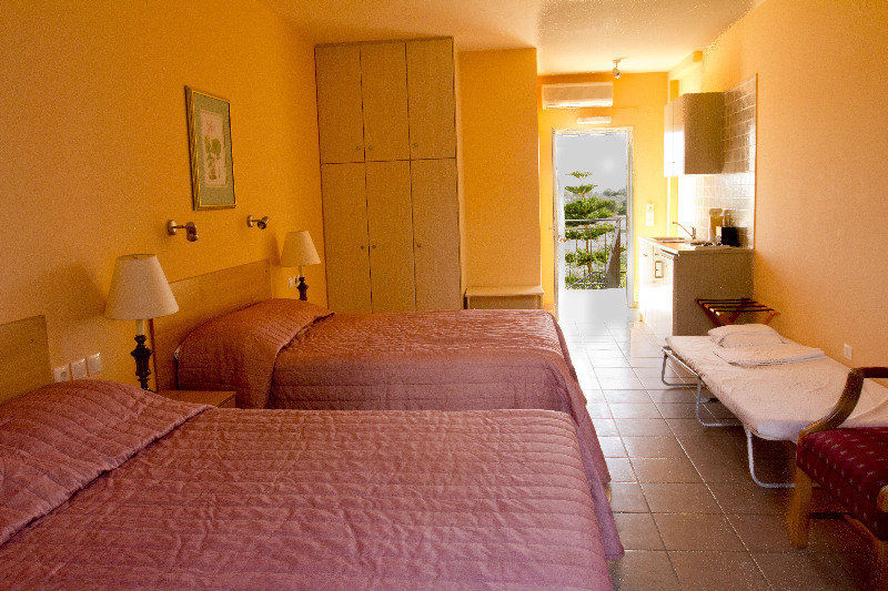 Olive Grove Studios & Apartments Svoronata Extérieur photo
